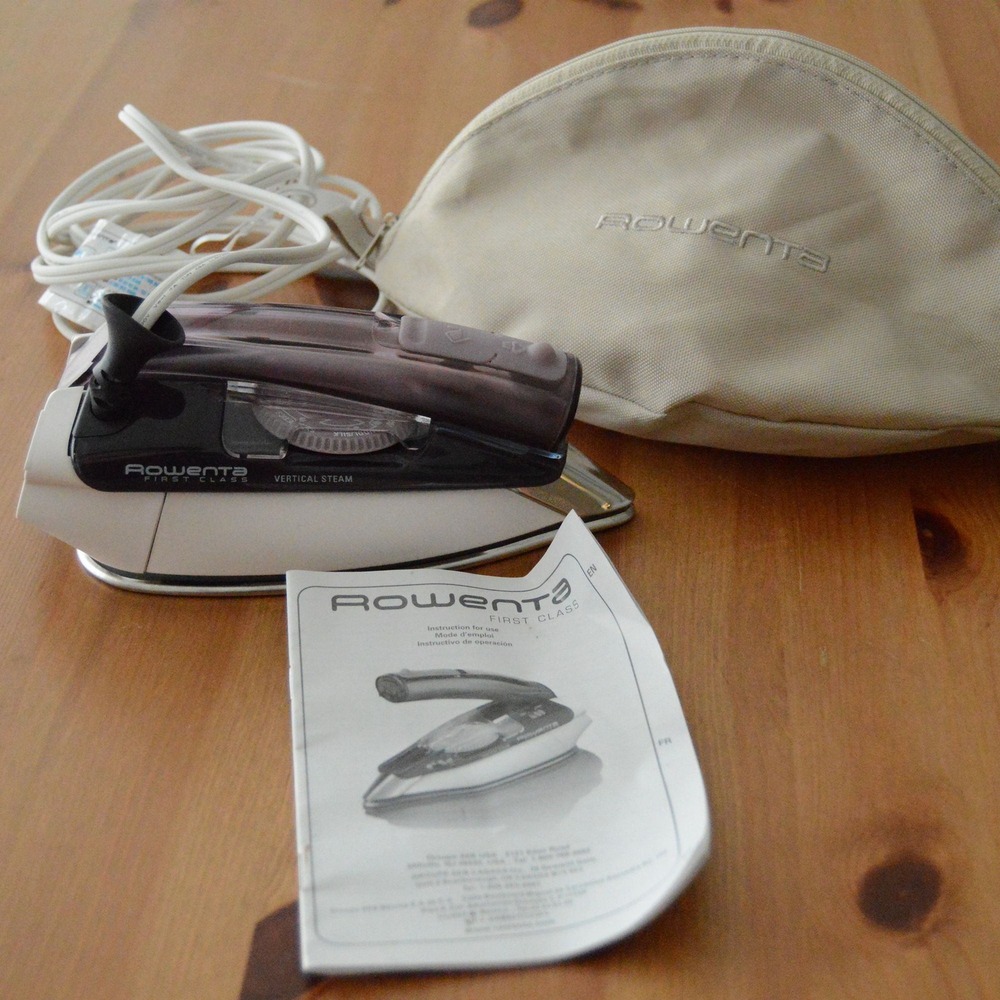 Rowenta First Class Travel Steam Iron DA1560 White Purple with Case and Manual